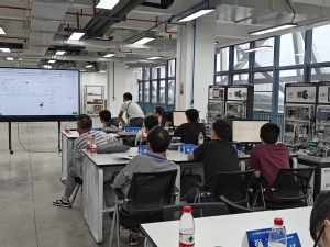 攜手未來科技，賦能家政服務 記2024年杭州市企業職工未來工廠職業技能培訓